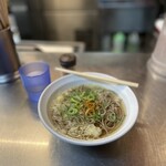 立喰うどん・そば　大和庵 - かけそば@300円／天かすは入れてくれはります