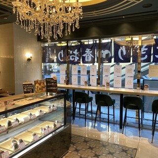 テイクアウトも可◆アクセス良好で気軽に使える全9席の店内