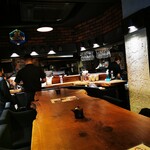 SIX KITCHEN - 店内