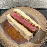 焼肉 思食 - 黒毛和牛ヒレカツサンド