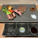 八重洲 steak & seafood 鉄板焼き 一心 - 厳選黒毛和牛A5シャトーブリアン鉄板焼き
      牛タン元鉄板焼き