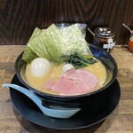 金山家 - 味玉ラーメン（醤油）