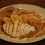 Rainy Day Bookstore & Cafe