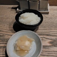 鳥カミ - 名物 大根おろし
                ・ガリ