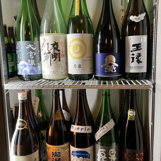 全国から選りすぐりの日本酒。