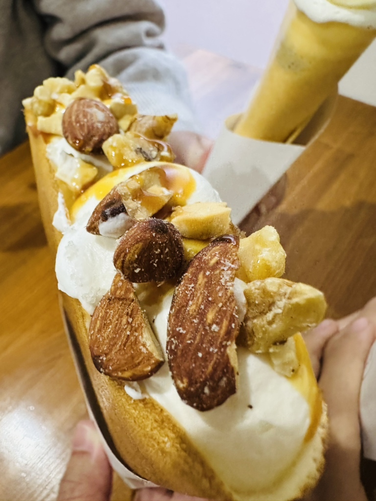 写真 : 百 HAKU cream and crepe 奈良店 （ハク クリーム アンド