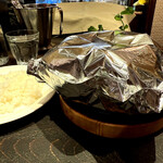 グリルキャピタル東洋亭 - アイルホイルの中は・・