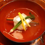 是しん - 先吸い(海老真薯、もち、かぶら)