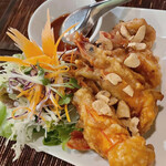 Garlic Fried Head-on Shrimp