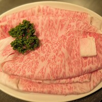 牛のいしざき - 極上霜降り　このビジュアルは圧巻！