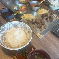 鉄板和食とワイン 萬鉄 - 