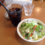 イル・ターボロ - めちゃ旨！2014.6.9(月)14時25分 トマトソース系ロースハムとモッツァレラチーズのピッツァランチ1080円 (^_^)v