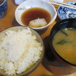 天ぷら 山の井 - ご飯、お味噌汁