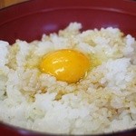 飯田商店 - 蓋を開けると至玉のTKGが