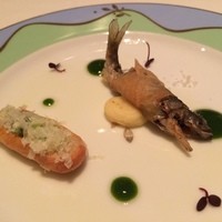 モナリザ 恵比寿店 - 稚鮎をタデ（山菜）のソースで。