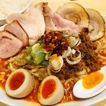 メンドコロ 天鳳 - ごちそう担担麺(1450円)。