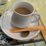 NAINA - セットのドリンク〔ホットチャイ〕