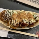 築地銀だこ - 料理写真:たこ焼