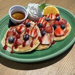 Aloha Diner - 料理写真:ベリーパンケーキ