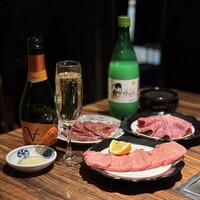 焼肉一頭両騨 町田本店 - 