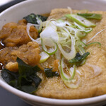 立ち喰いそばうどん 松石 - きつねそば＠税込490円＋松ゲソ2個＠税込160円