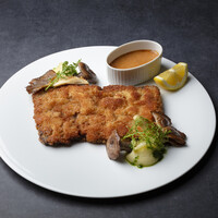 ダイニング ブルーム(軽井沢浅間プリンスホテル) - 赤城牛のカツレツ