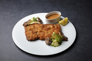 ダイニング ブルーム(軽井沢浅間プリンスホテル) - 赤城牛のカツレツ