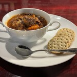 レッド サルーン - 