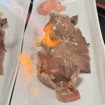 松葉寿司 - 炙り肉寿司もマスト