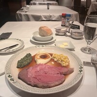 ロウリーズ・ザ・プライムリブ 恵比寿ガーデンプレイス店 - 