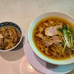 手打 親鶏中華そば 綾川 - 