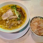 手打 親鶏中華そば 綾川 - 