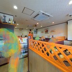 サンライズ アジアンダイニング&バー - 店内