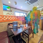 サンライズ アジアンダイニング&バー - 店内