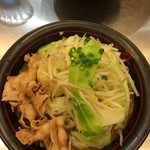 麺創研かなで 紅 - みそラーメン　野菜盛りをトッピング