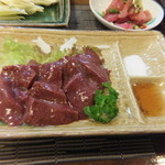 阿うん 博多串焼きの店 - 馬レバー刺