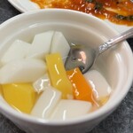 中華料理 天心 - 最後に杏仁豆腐を