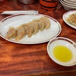 ぎょうざや - ニンジンぎょうざ