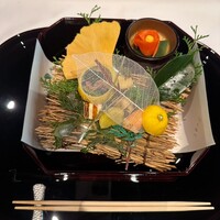 段屋鈴江 - 