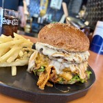 髙橋バーガー - 2025.1マンスリー、トリプルダブルチーズバーガー