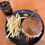 髙橋バーガー - 2025.1マンスリー、トリプルダブルチーズバーガー