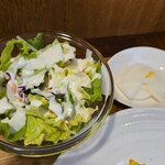 キッチン ブルー グローブ - サラダ、お新香のアップ