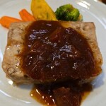 キッチン ブルー グローブ - 正面から、ダイストマトがねっとりなソース