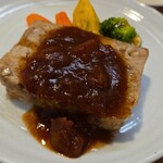 キッチン ブルー グローブ - 反対側から、ダイストマトのウースターソースはタップリ