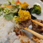 キッチン ブルー グローブ - ポテサラを添えて