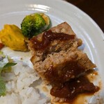 キッチン ブルー グローブ - テリーヌをカット