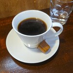 キッチン ブルー グローブ - ホットコーヒーのアップ
