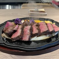 神戸牛炉釜炭焼ステーキ IDEA 銀座 - 神戸牛ランチ200ｇ本体価格8,000円