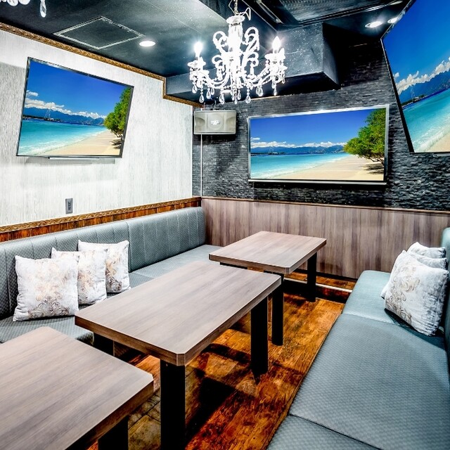 座席 : カラオケパセラ 新宿本店 - 新宿三丁目/カラオケ | 食べログ