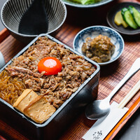 やわらかすき焼き煮のお重